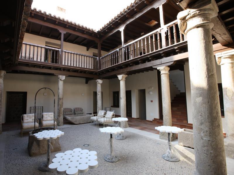אלקאלה דה הנארס Evenia Alcala Boutique Hotel מראה חיצוני תמונה