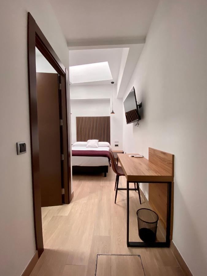 אלקאלה דה הנארס Evenia Alcala Boutique Hotel מראה חיצוני תמונה